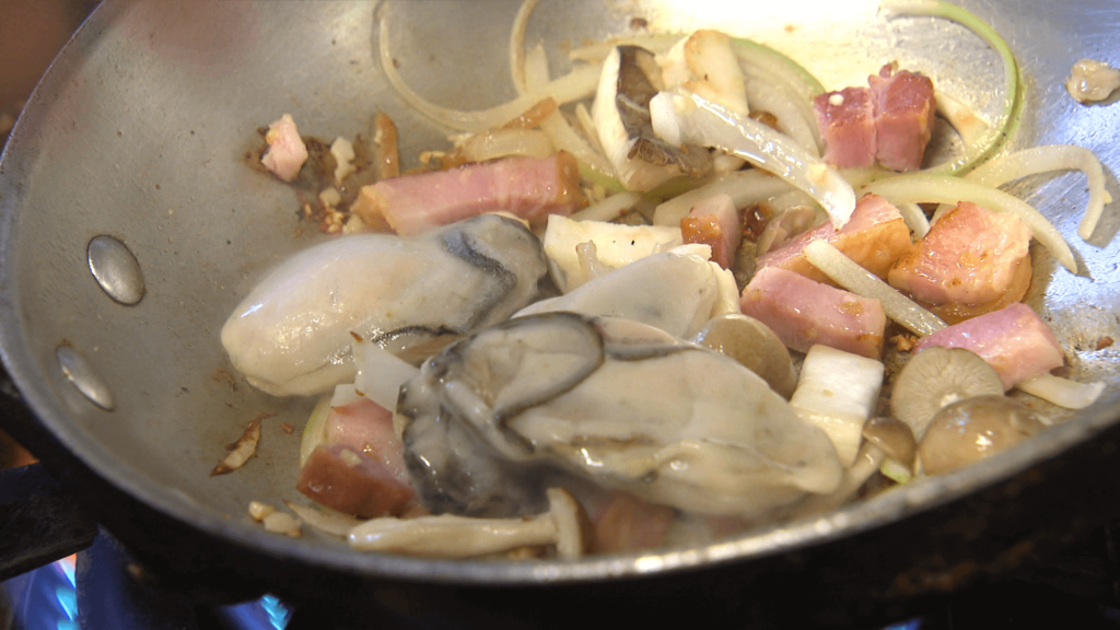 飯田市のイタリアン「イタメシ屋ダルキチ」の牡蠣のトマトグラタン