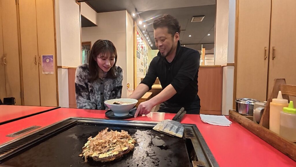 長野の粉ものグルメ『麺と鉄板焼き つづら』粉ものとラーメン 二刀流の実力店